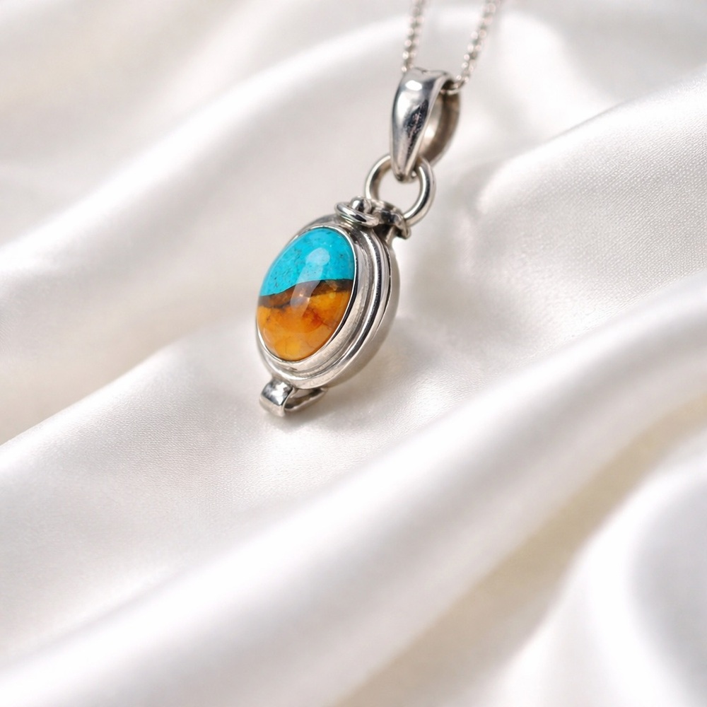 SOLD Spiny Oyster, Turquoise Poison Necklace - Picture 9 of 14